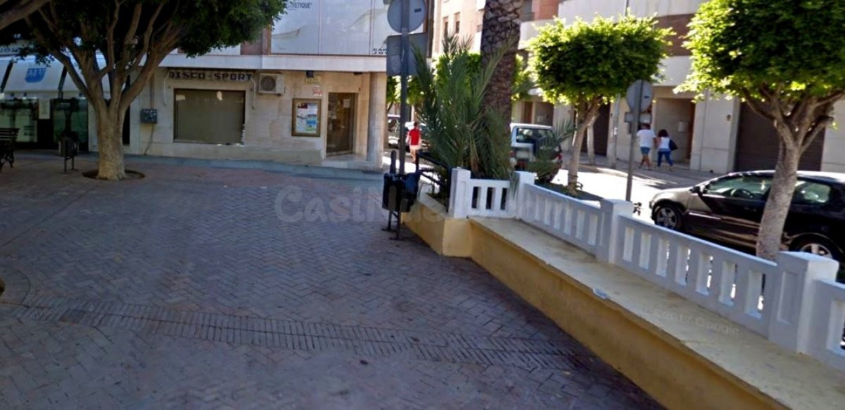 EL MEJOR ESCAPARATE "ESQUINERO" PARA TU NEGOCIO - foto 4