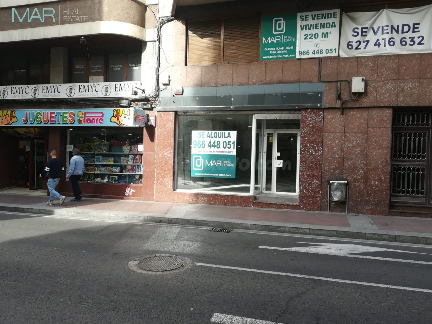 LOCAL COMERCIAL A PIE DE CALLE EN CENTRO DE ELCHE