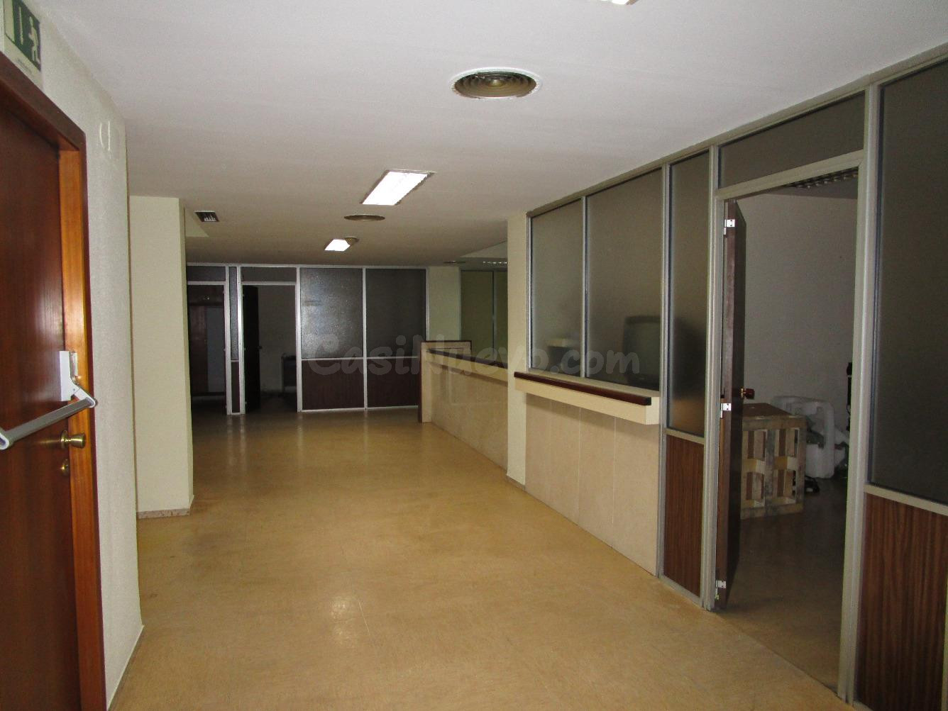 Edificio de oficinas en pleno centro. - foto 5