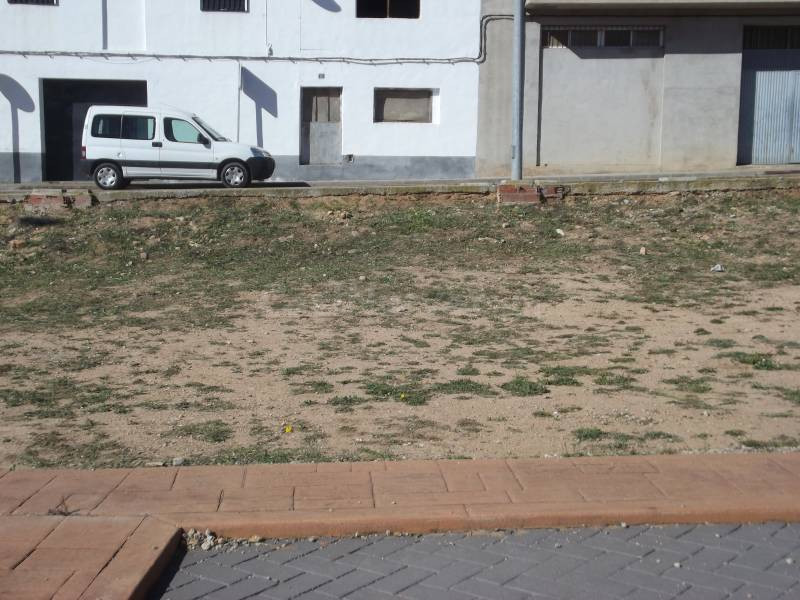 SOLAR EN VENTA VALL D'ALBA CENTRICO