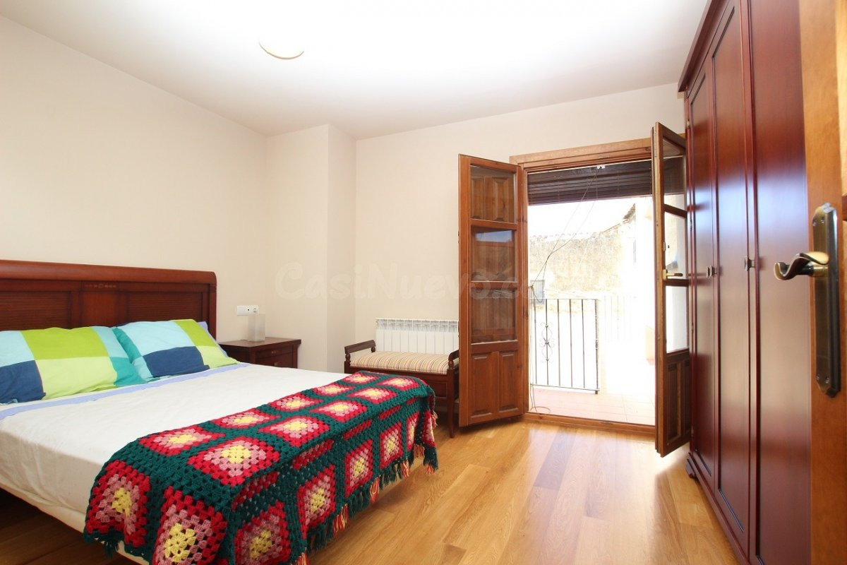 EXCLUSIVA VIVIENDA EN UNCASTILLO - foto 5