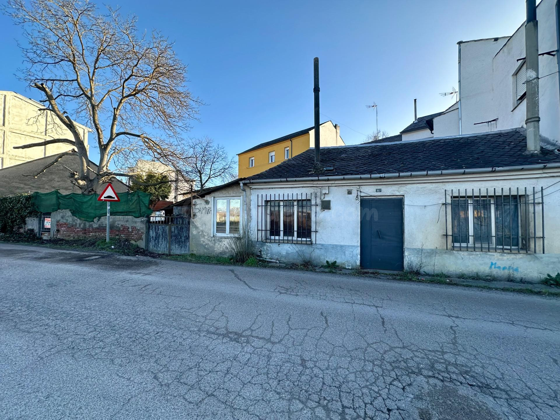 SOLAR URBANO PARA USO RESIDENCIAL