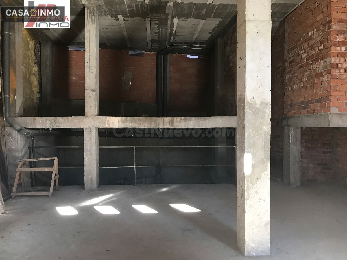 Se alquila local de obra en el Centro de Barbastro. - foto 4