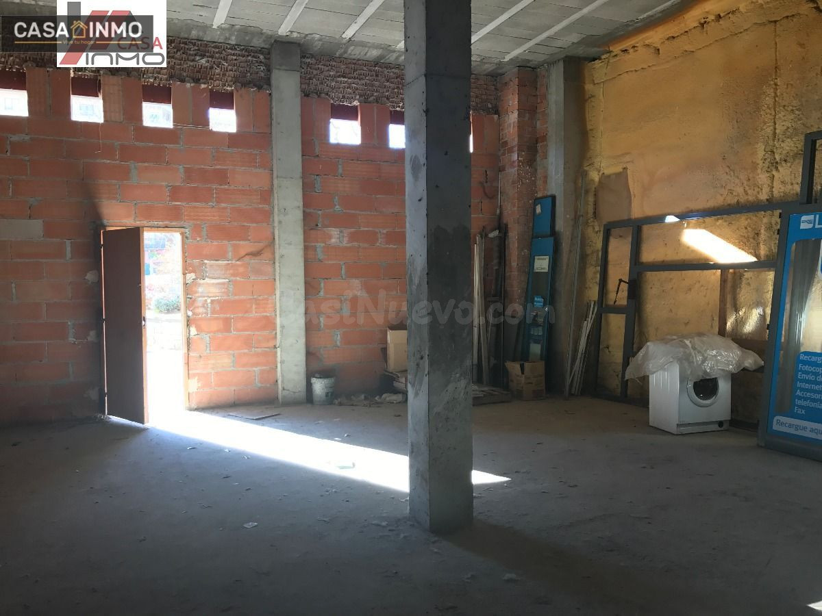 Se alquila local de obra en el Centro de Barbastro. - foto 5