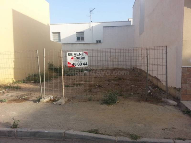 Solar de 122 m² con proyecto de obra en El Ejido – Listo para construir