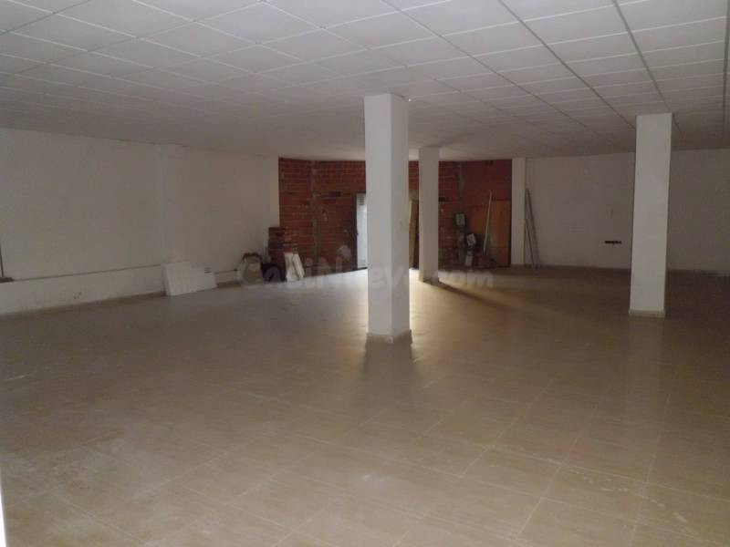 Amplio local comercial en alquiler en Loma de la Mezquita, El Ejido