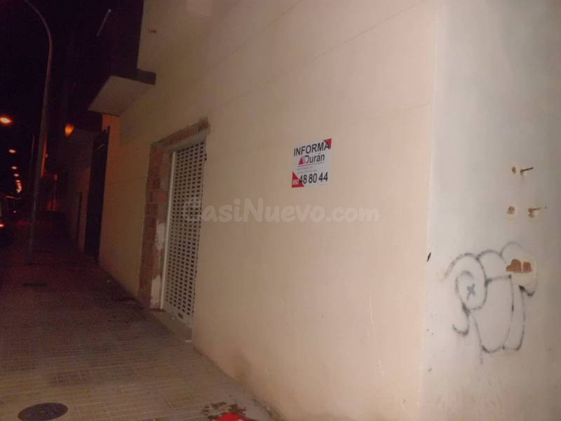 Local comercial en venta El Ejido, Almería. Nueva construcción con amplio espacio