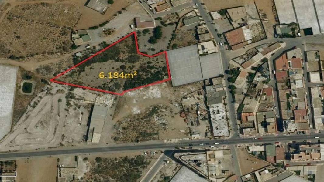 Solar en venta en Roquetas de Mar, parcela de 6184 m²