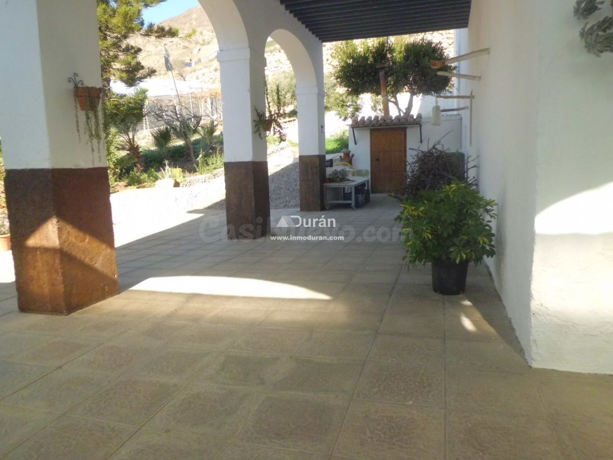 CASERON EN VENTA EN BERJA