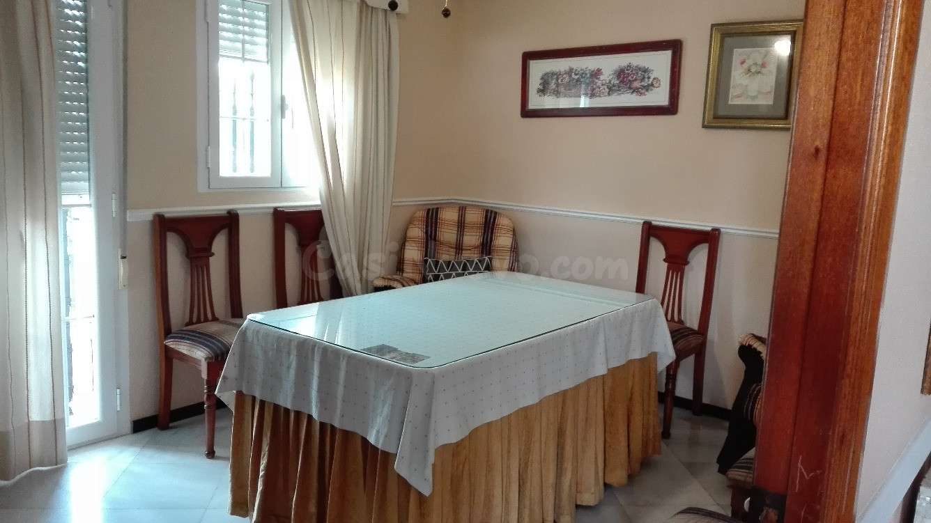 Chalet en venta en Córdoba con 6 hab. y 3 baños Chalet brill - foto 5