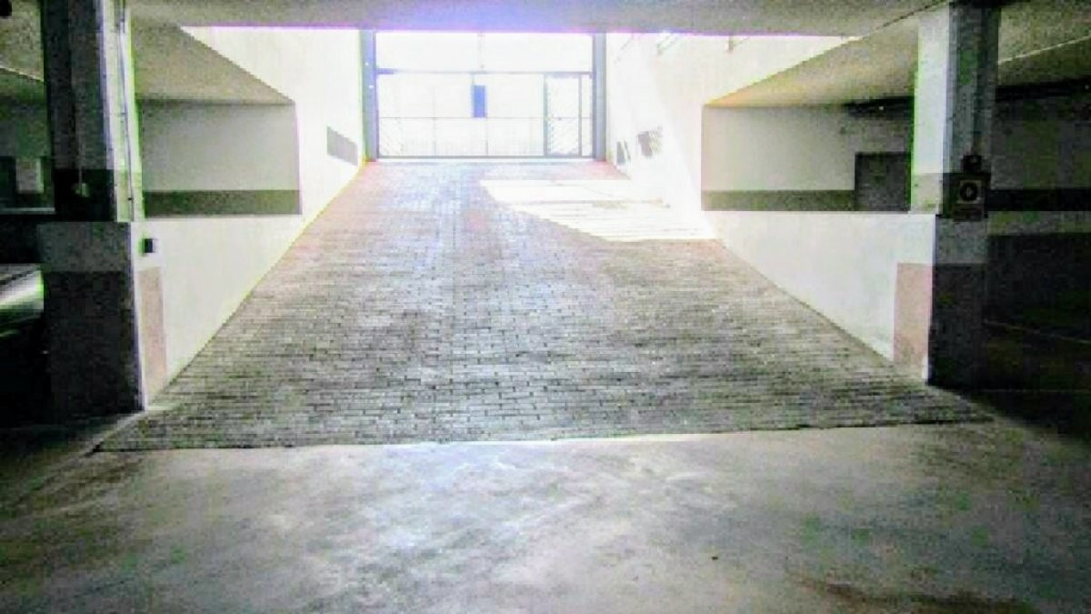 BUENA PLAZA DE APARCAMIENTO EN ZONA CIUDAD DE LA JUSTICIA