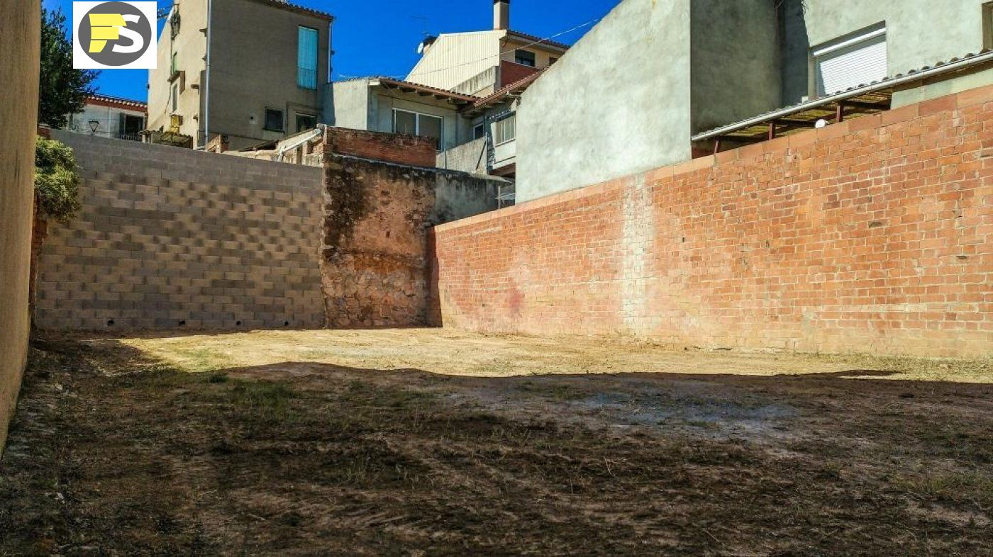 Solar en venta en Sentmenat, zona céntrica y luminosa