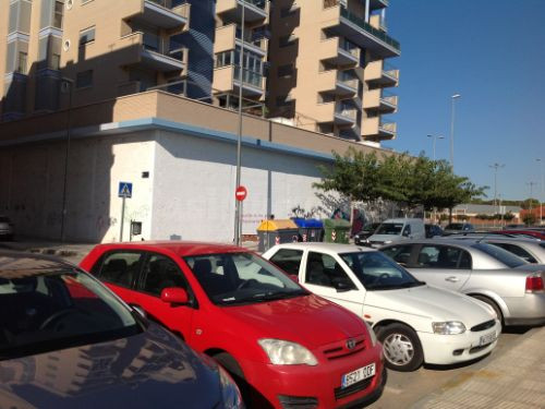 Local de 1.221 m2 en zona Mandarache - Hispania.