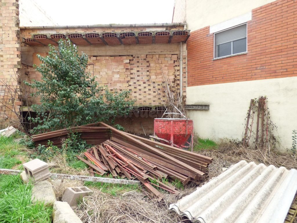 SOLAR EN VENDA CON CONSTRUCCIÓN POR ACABAR, DE 174M2 EN BALS