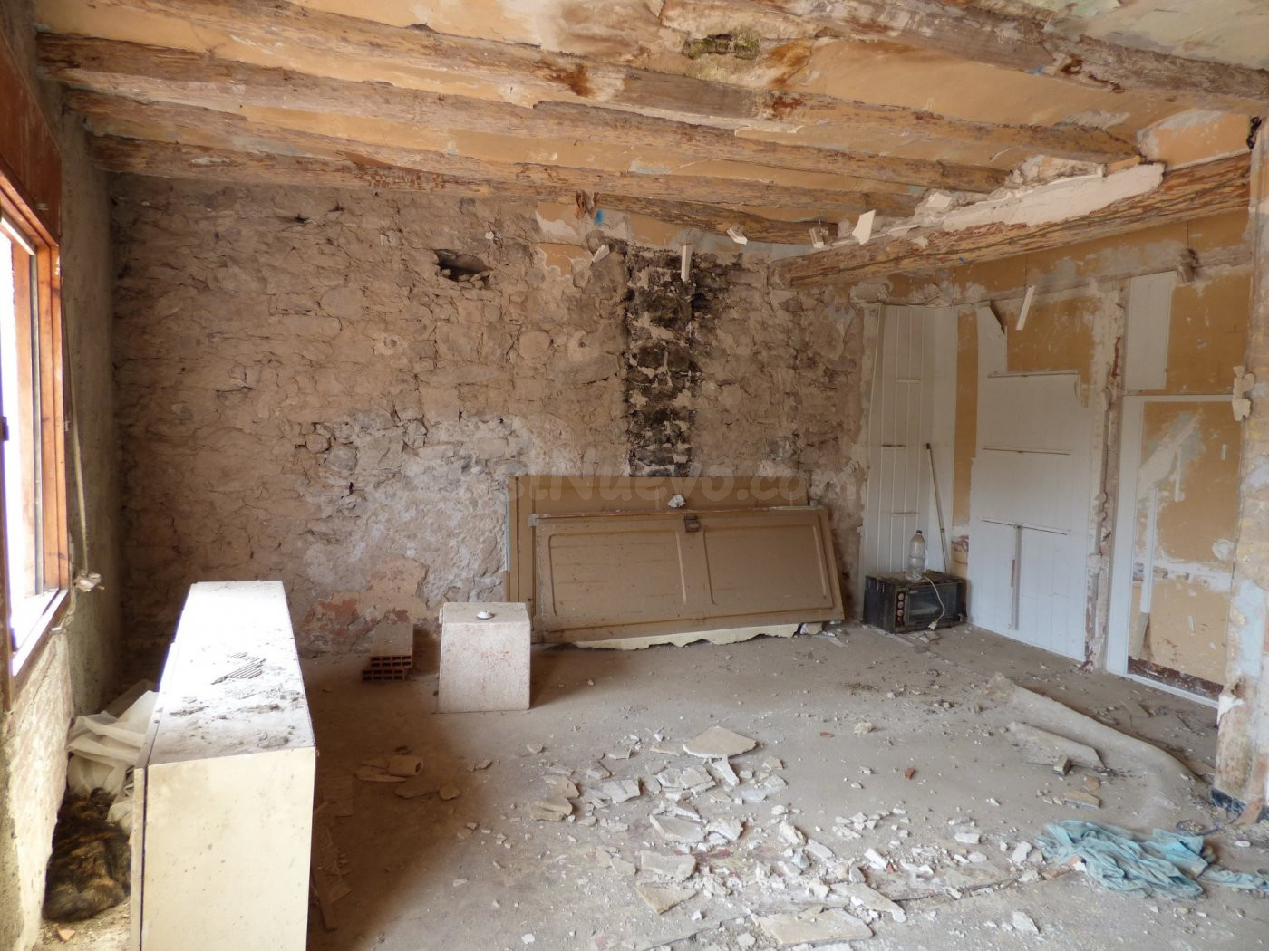 PISO PARA REFORMAR EN ZONA TRANQUILA DE SURIA A UN PASO DEL  - foto 3