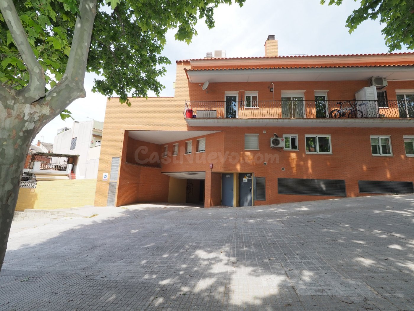 SE VENDEN PLAZA DE PARKING EN RUBI, ZONA CAN ORIOL