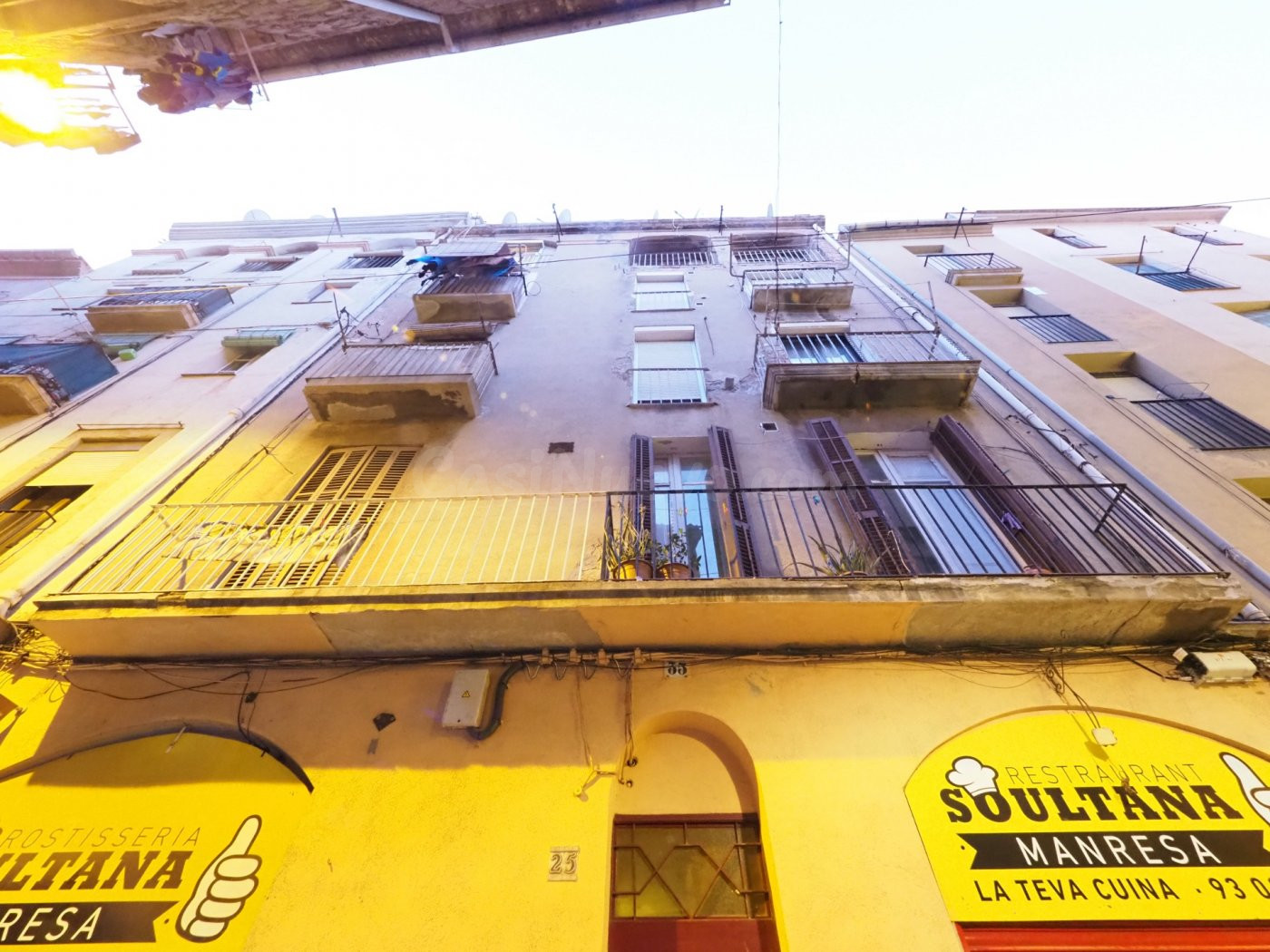 SE VENDE PISO DE 84M2 EN MANRESA, ZONA CENTRO