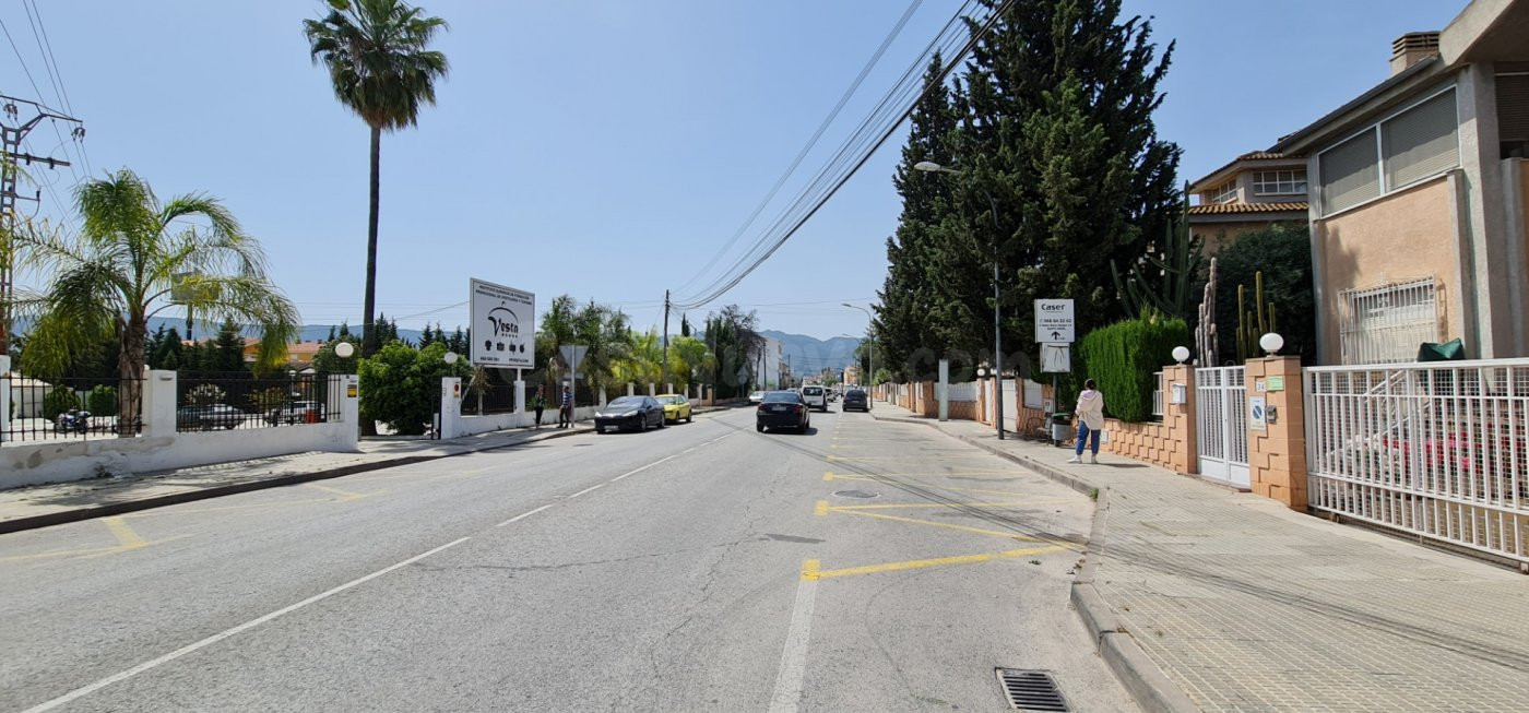 Parcela de 3424 m2 cerca de Murcia en el camino de Salabosque.