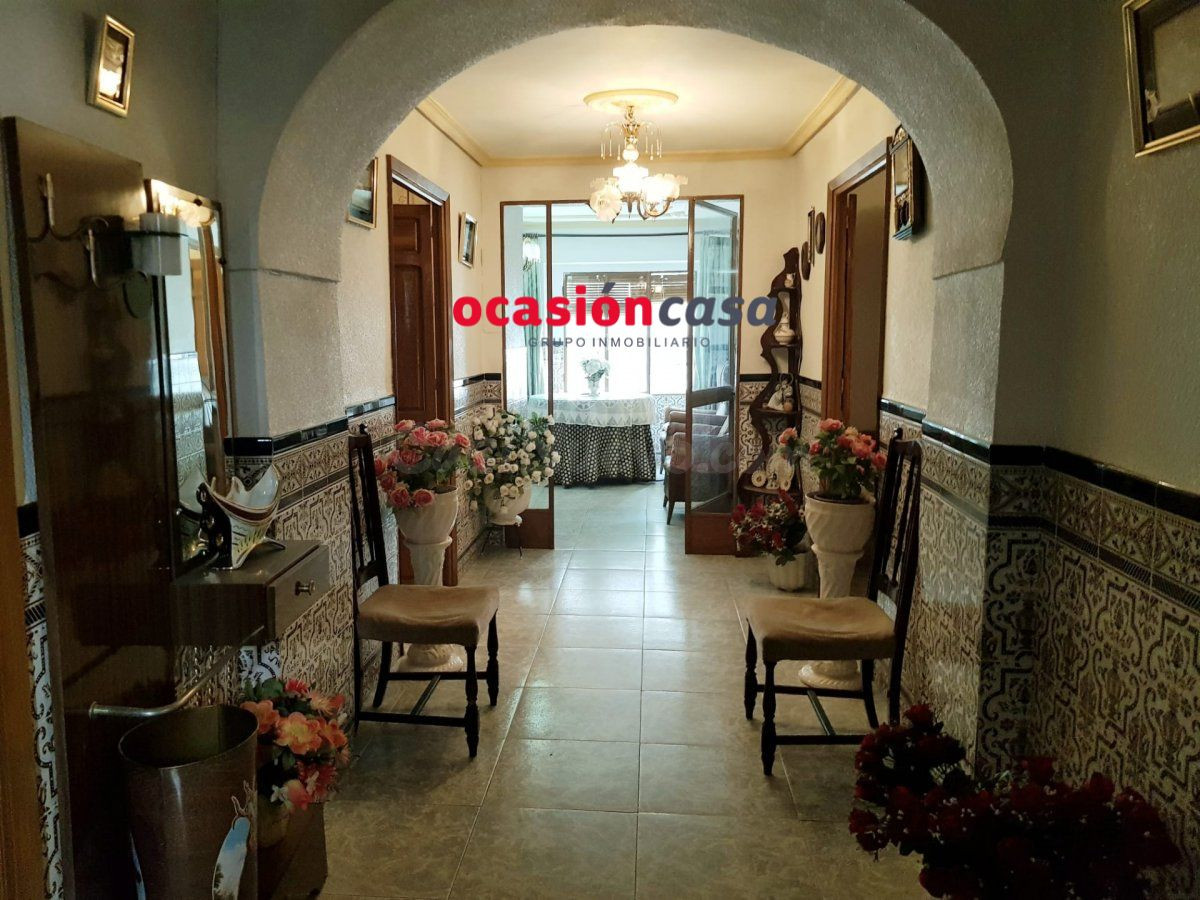 SE VENDE CASA PROXIMA AL CENTRO