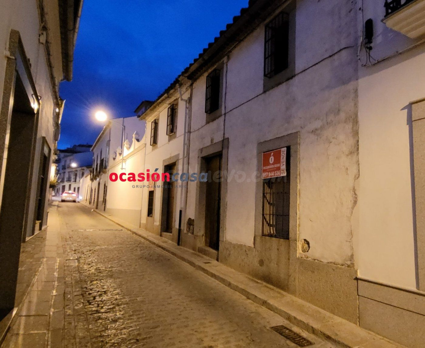 CASA PARA DERRUIR JUNTO A LOS SALESIANOS