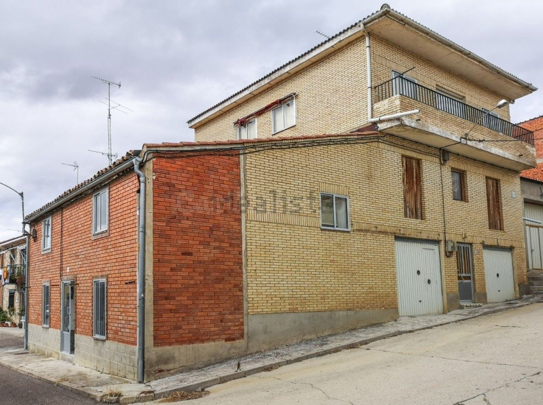 CASA DE PUEBLO TORRELOBATÓN - foto 3