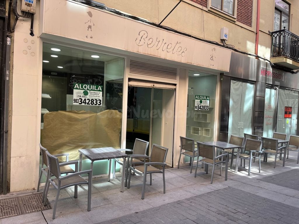 LOCAL EN LA CALLE SANTA MARIA - foto 2