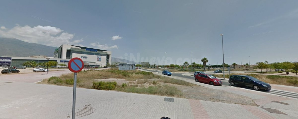 SOLAR URBANO RESIDENCIAL ZONA CORTE INGLÉS - foto 3