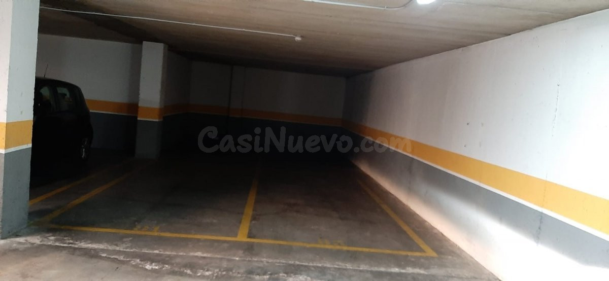 SE ALQUILA COCHERA EN EL BARRIO DE LA ROSALEDA