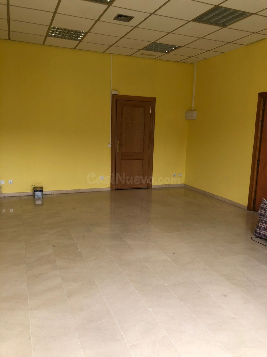 SE VENDE OFICINA EN EL EDIFICIO DEL CONSEJO COMARCAL - foto 2