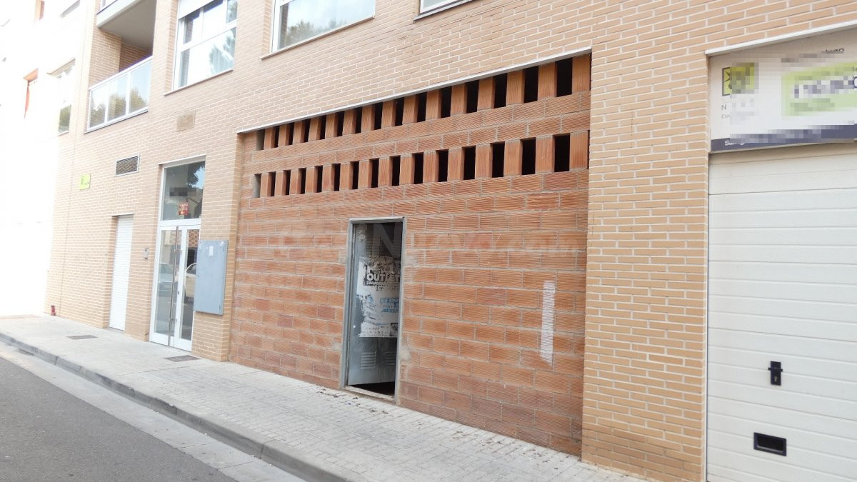Local para que pueda montar su propio negocio en Utebo. LO/1 - foto 3