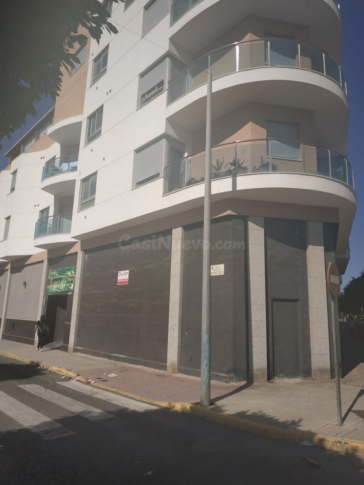LOCAL EN VENTA Y ALQUILER EN EL EJIDO. PASEO DE LAS LOMAS