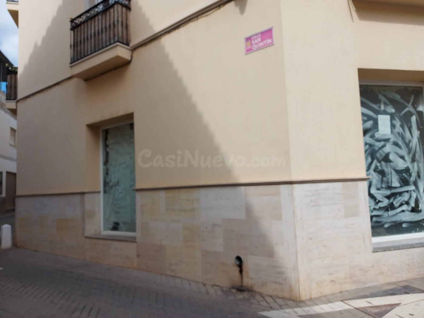 LOCAL COMERCIAL EN ALQUILER EN LA PLAZA DE LAS MONJAS - foto 2