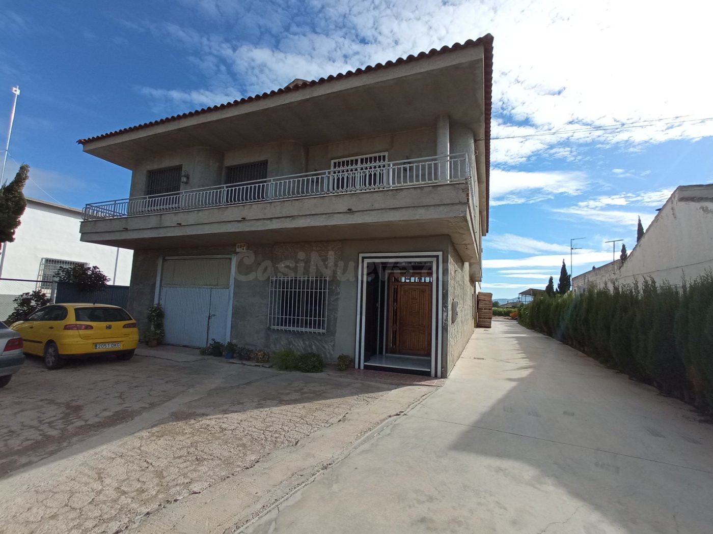 Casa en Alquerias con parcela de 4.000 metros, vivienda de 3 - foto 2