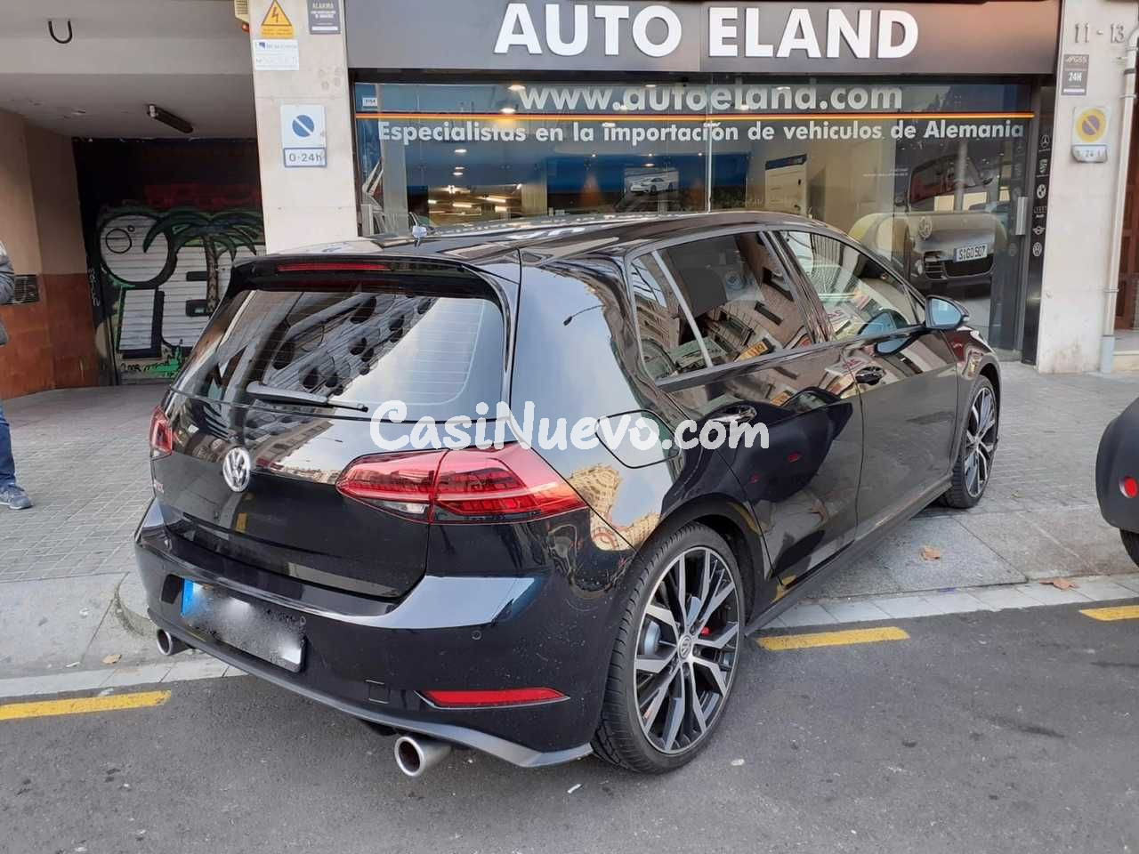 Volkswagen Golf GTI 2.0 TSI PERFORMANCE