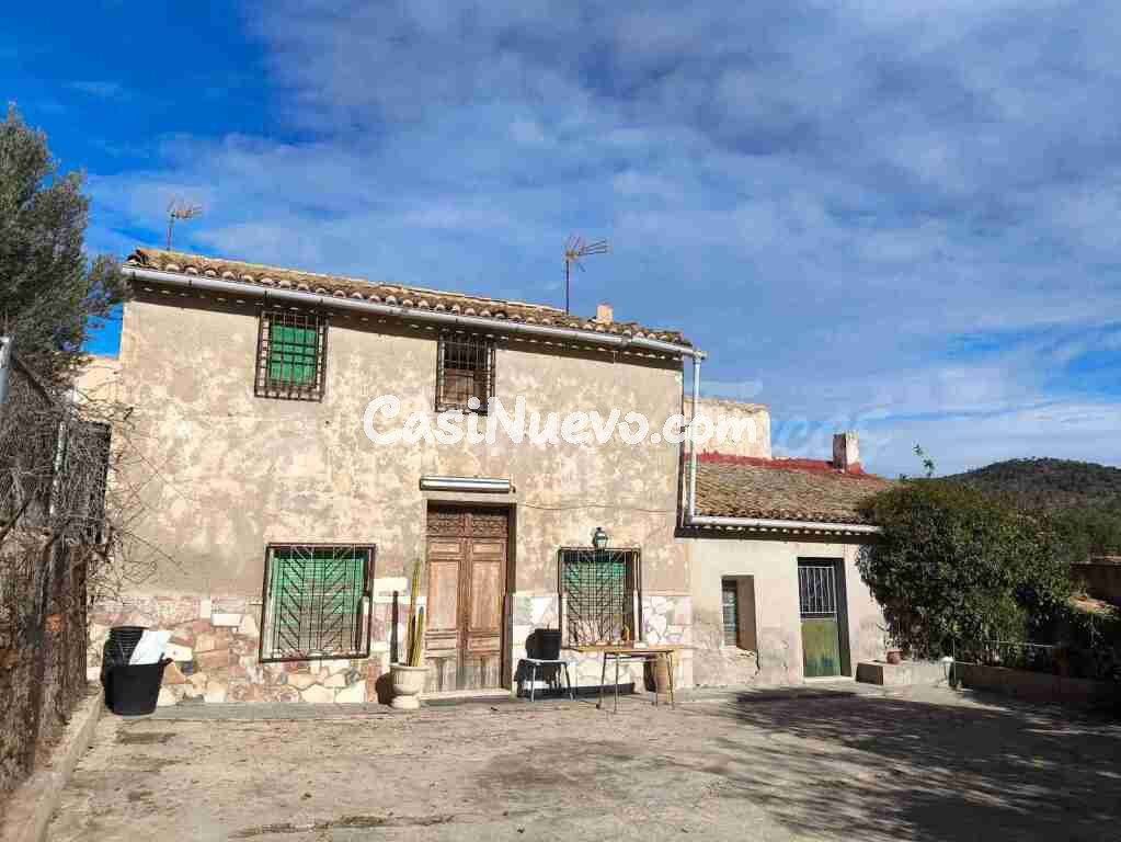 Casa de campo-Masía en Venta en Casas De Sanchiz Alicante