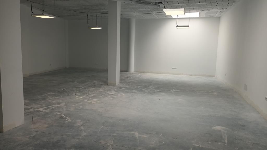 ¡NUEVO LOCAL COMERCIAL EN SABINILLAS! REFORMADO, LISTO PARA 