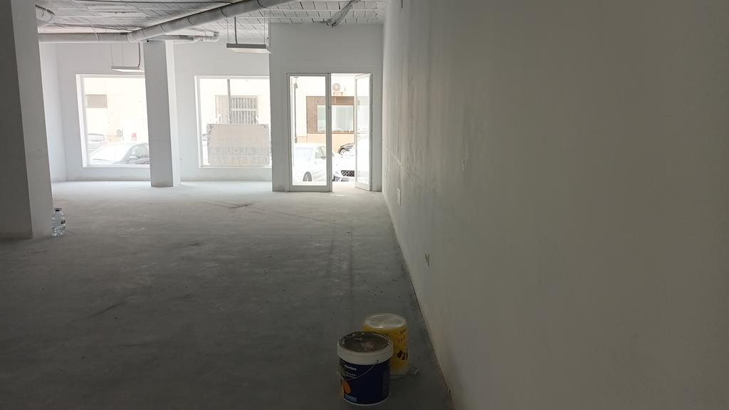 ¡NUEVO LOCAL COMERCIAL EN SABINILLAS! REFORMADO, LISTO PARA  - foto 5