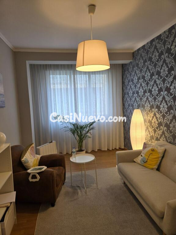 O GROVE CENTRO (CALLE CASTELAO): Espacio Premium de 93m2 - Oficina de Lujo o Vivienda de Ensueño