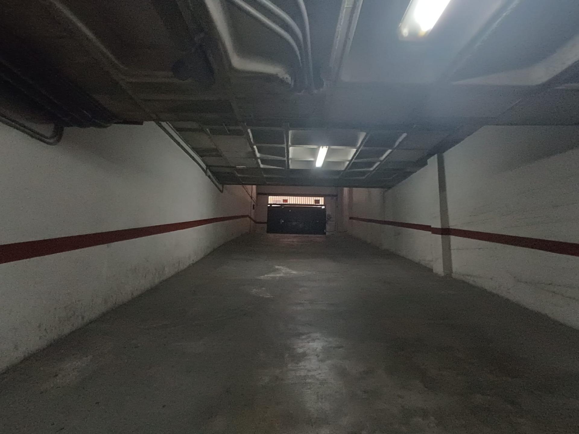 VENTA DE GARAJE CÉNTRICO EN C/POLUX LA FLORIDA - foto 5