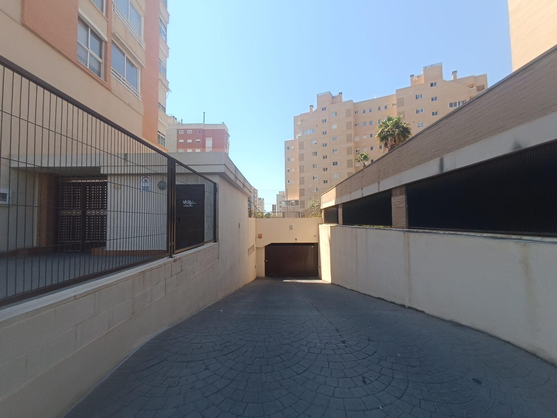 Plaza de garaje en AVENIDA CONDOMINA Nº40, Alicante. - foto 4