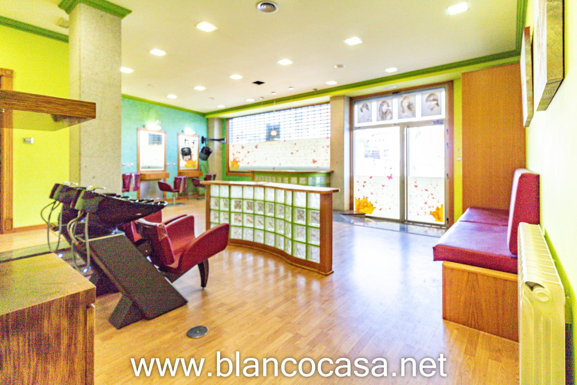 💇‍♀️✨ ¡Local acondicionado para peluquería en Pastoriza (Art