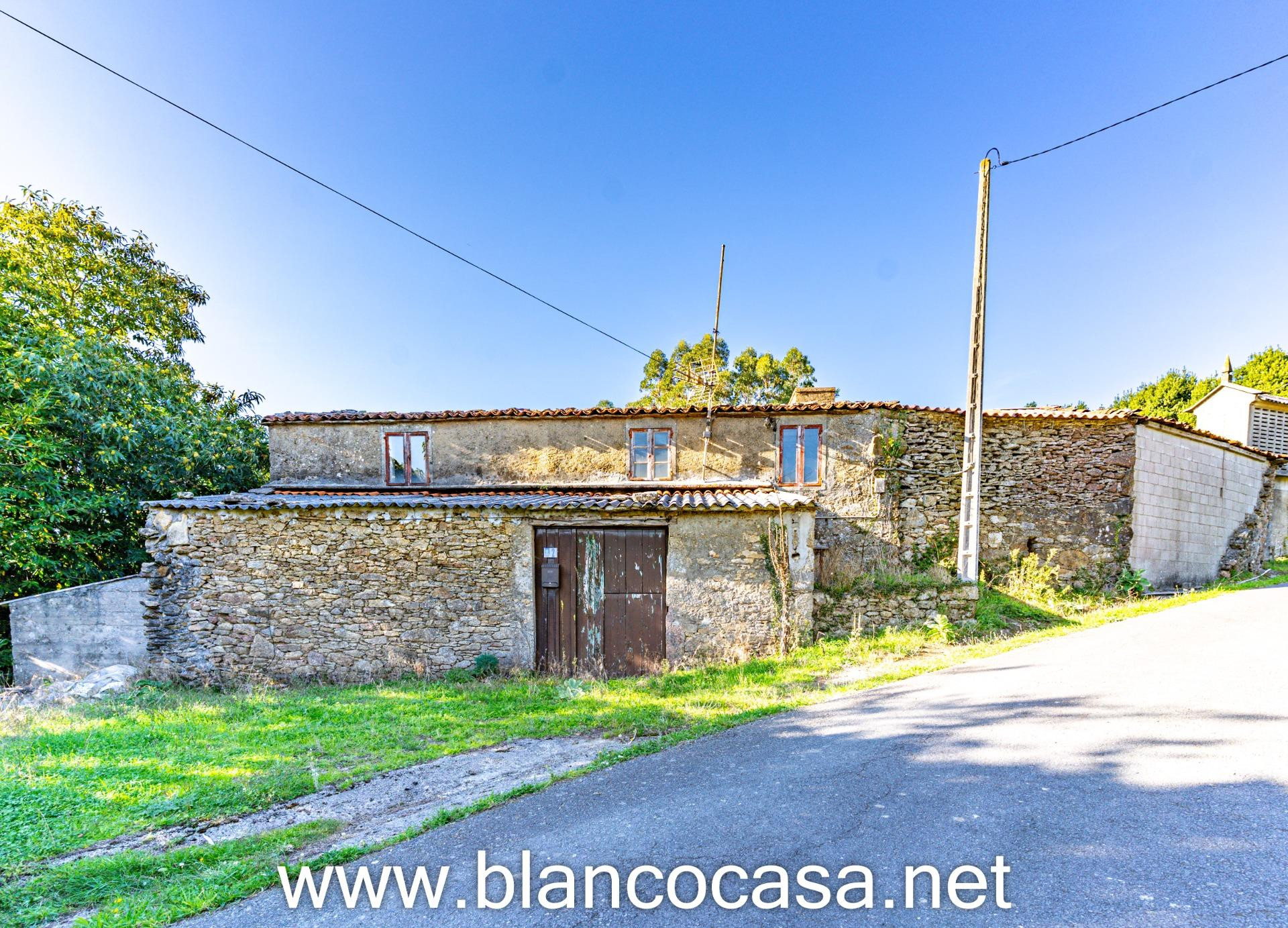🏡 CASA para REFORMAR con 10.486 m2 de 🌿 TERRENO en LARACHA (A CORUÑA)