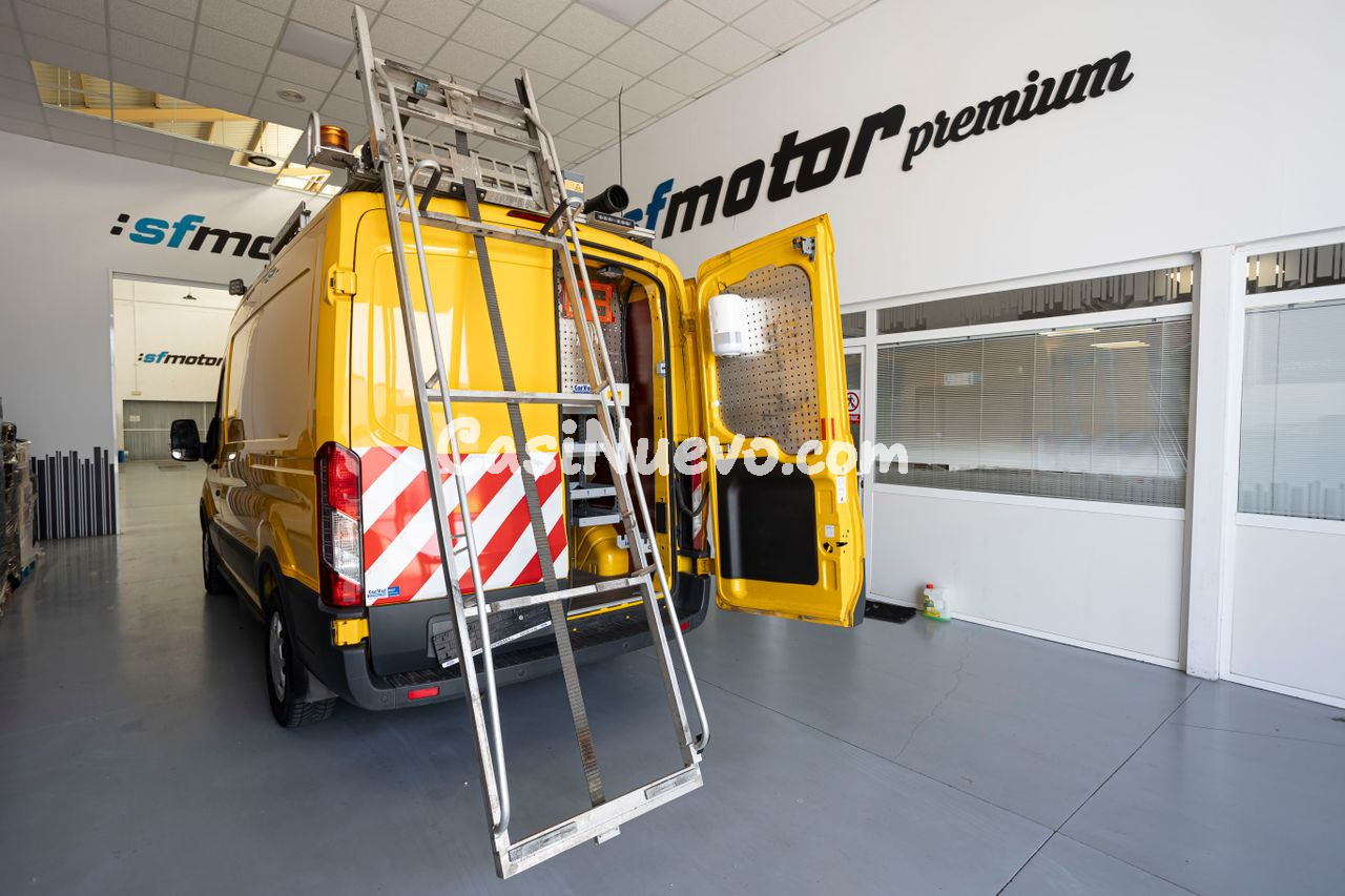 Ford Transit 350M 2.0TD 130PK 96KW M6 TREND 4D