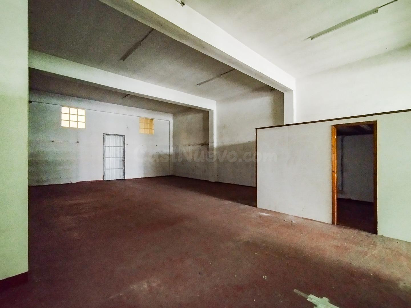 💼 Nave en alquiler en la Avenida Finisterre – Espacio y ubic - foto 5