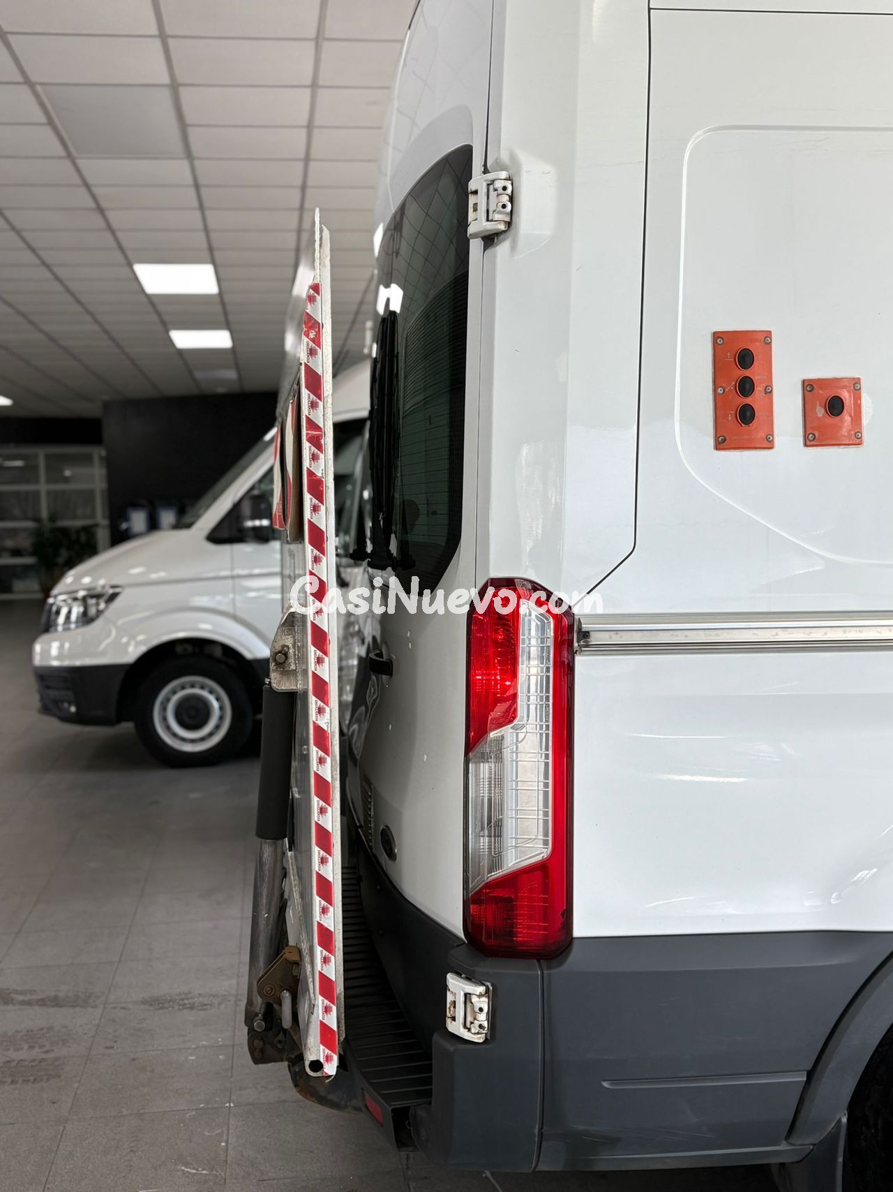 Ford Transit 2.0 TDCi L2H2 Trend LIFT - foto 16