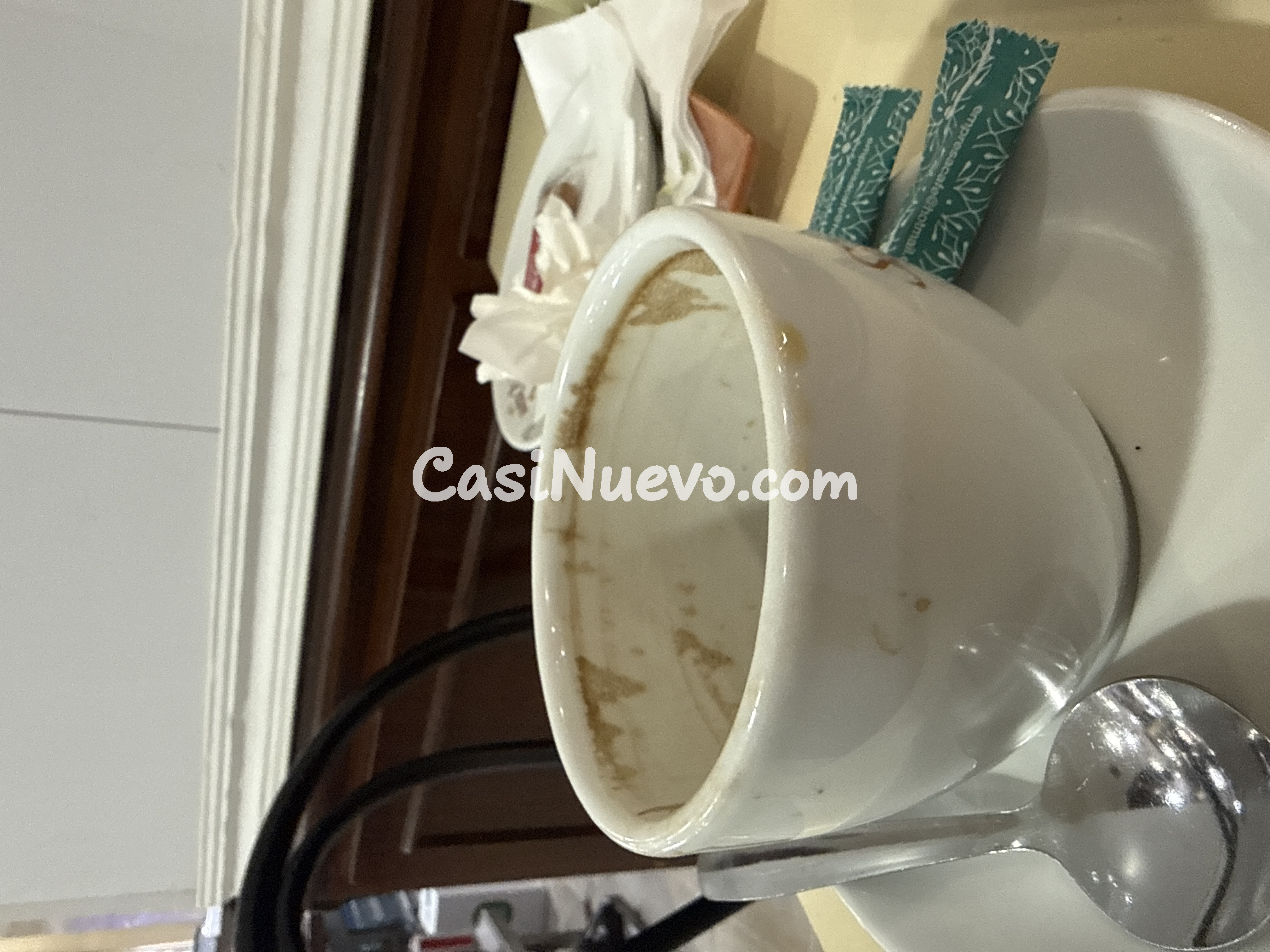Taza de café sucia