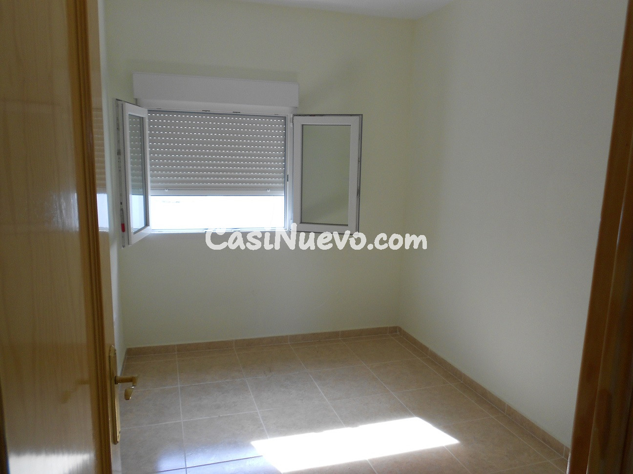 Muy luminoso y soleado piso junto al Hipdromo Romano