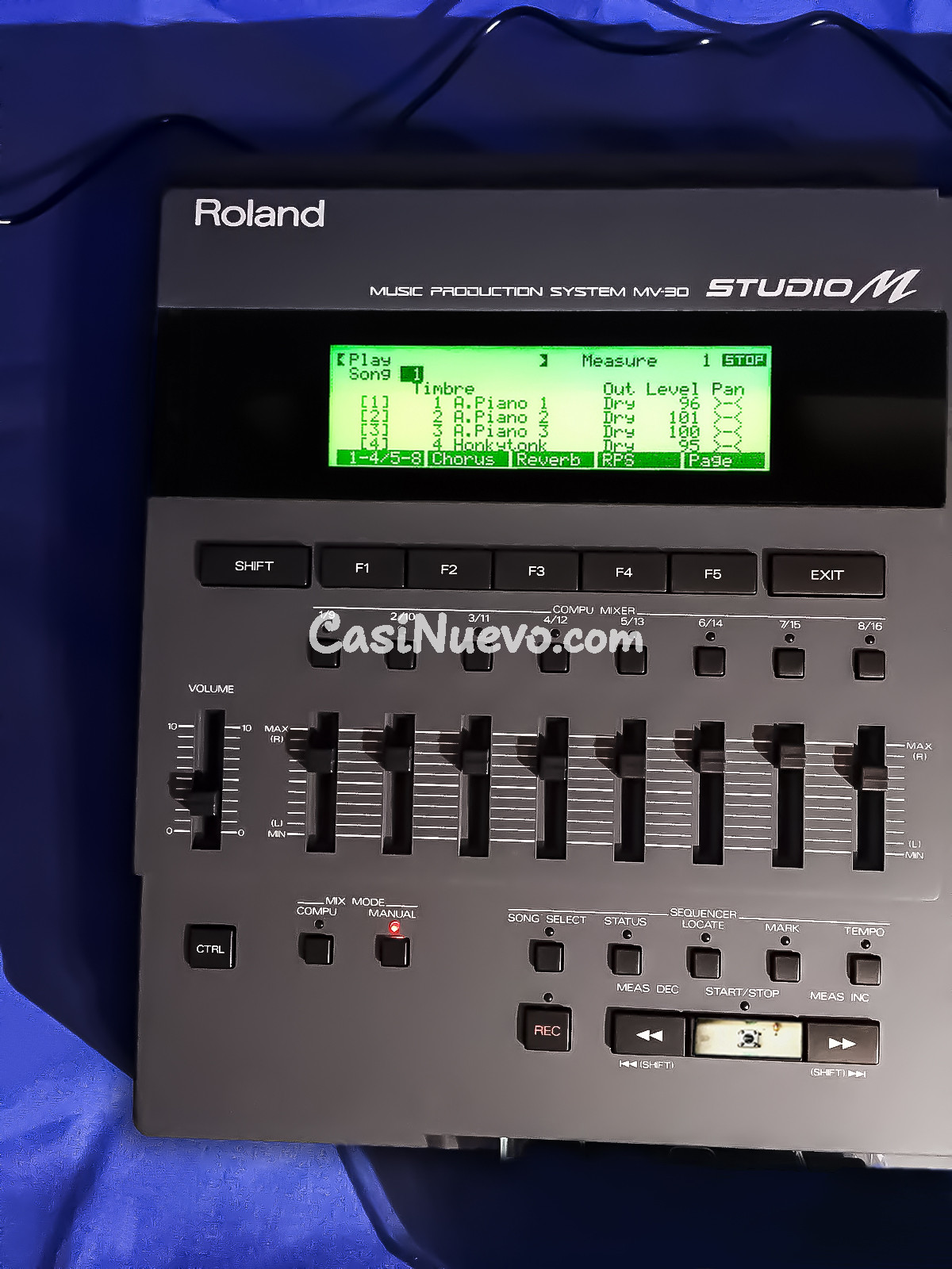 Sistema de produccin musical Roland Studio M - MV-30