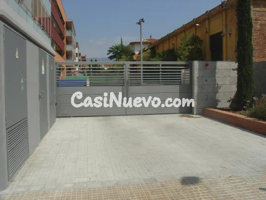 Espacio para MOTO en garaje de la C. Llinars 33 en Cardedeu