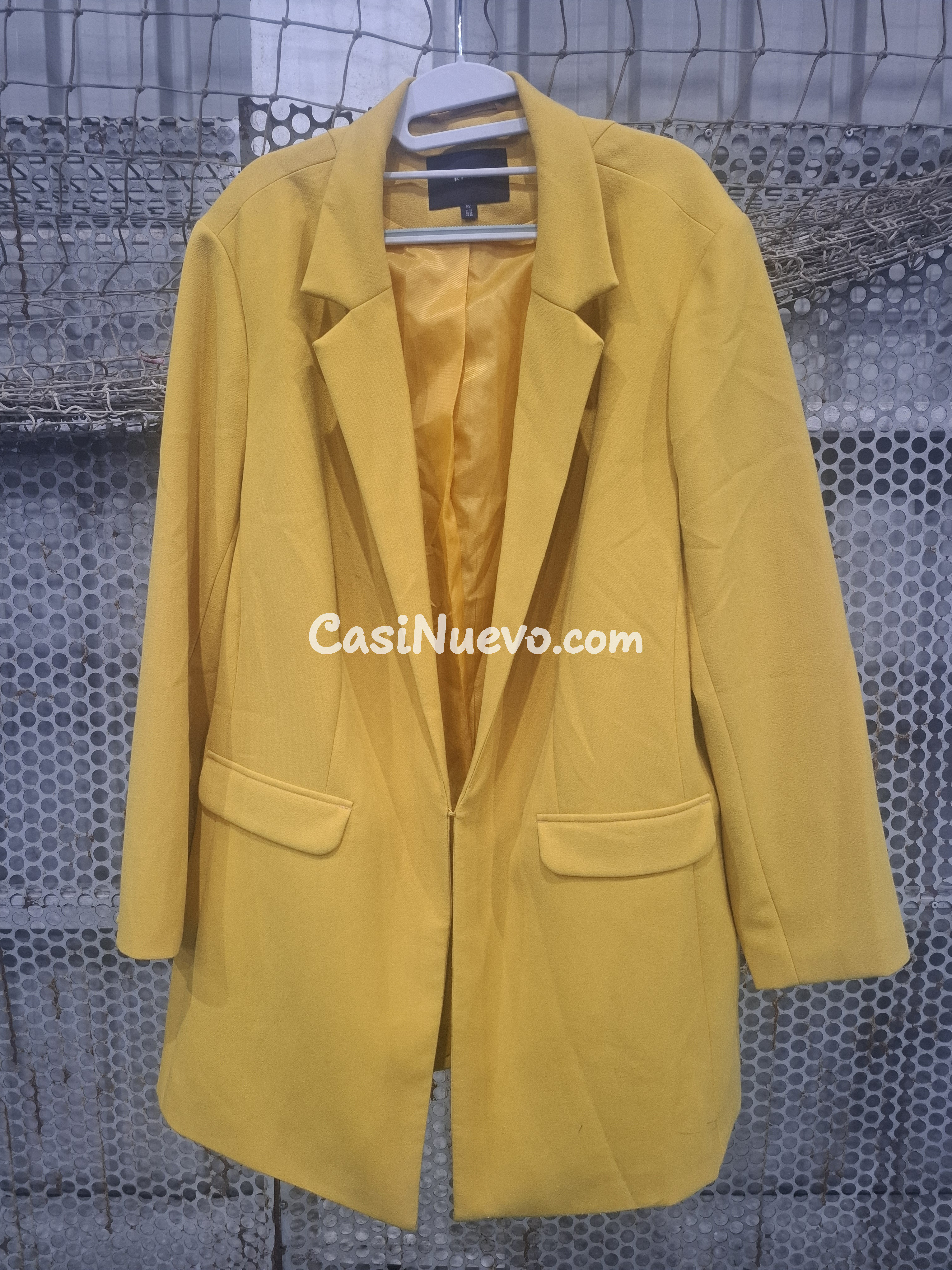 Blazer amarillo